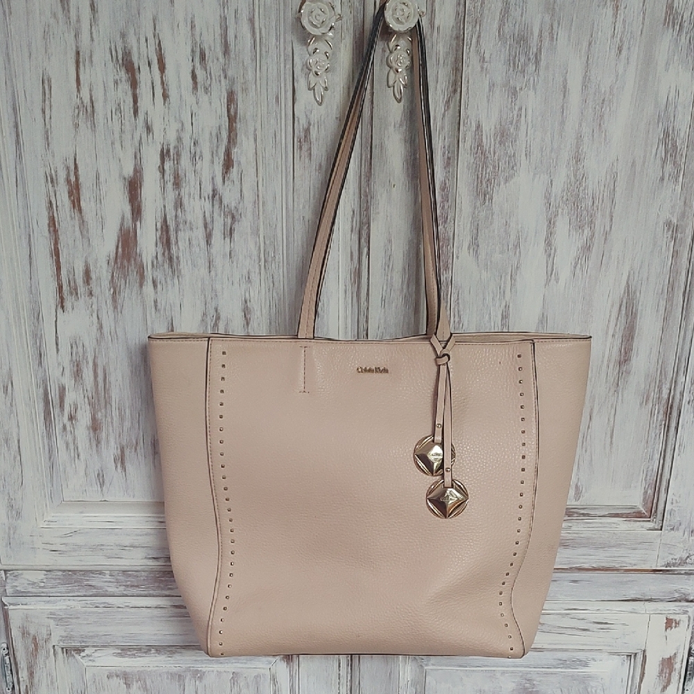 Calvin Klein Cream Tote Bag with Structured Design